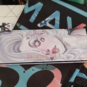 Dreamer Vol. 1 Eyeshadow Palette